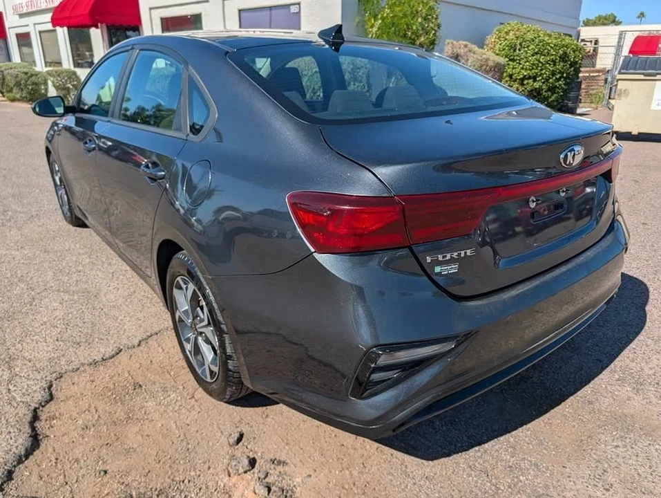 2019 Kia Forte - Image 9 of 11