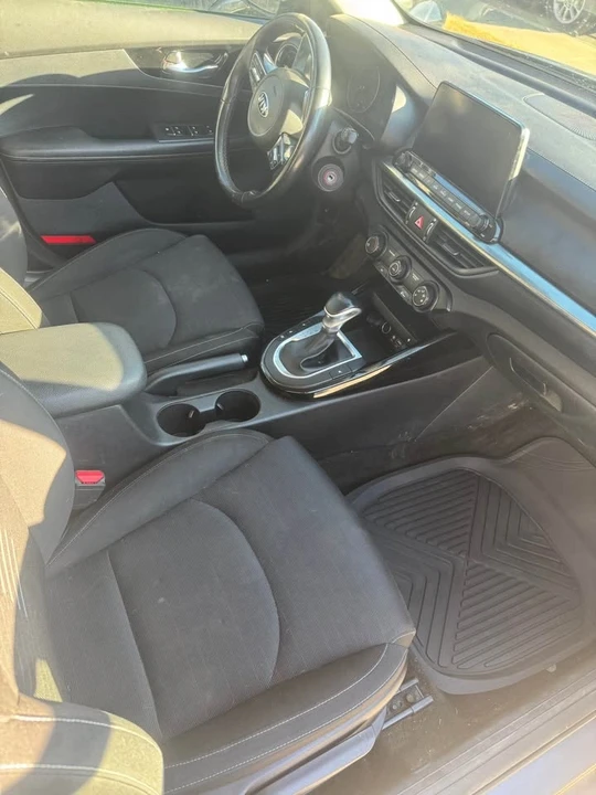 2019 Kia Forte - Image 4 of 5