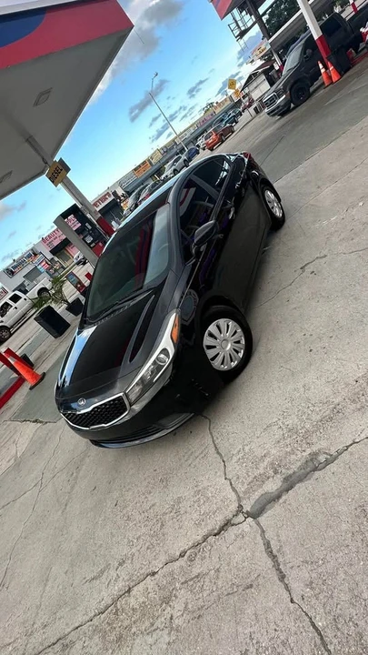 2019 Kia Forte - Image 2 of 8