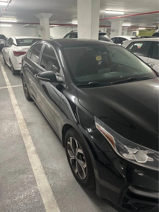 2019 Kia Forte - Image 2 of 11