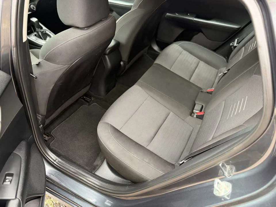 2019 Kia Forte - Image 9 of 16
