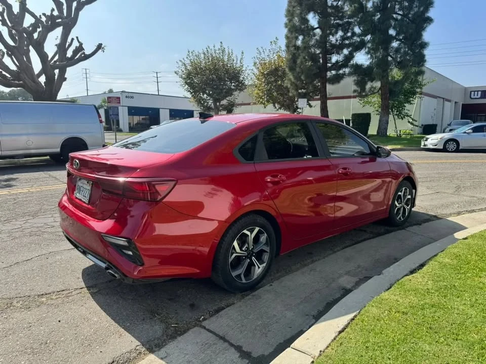 2019 Kia Forte - Image 6 of 19