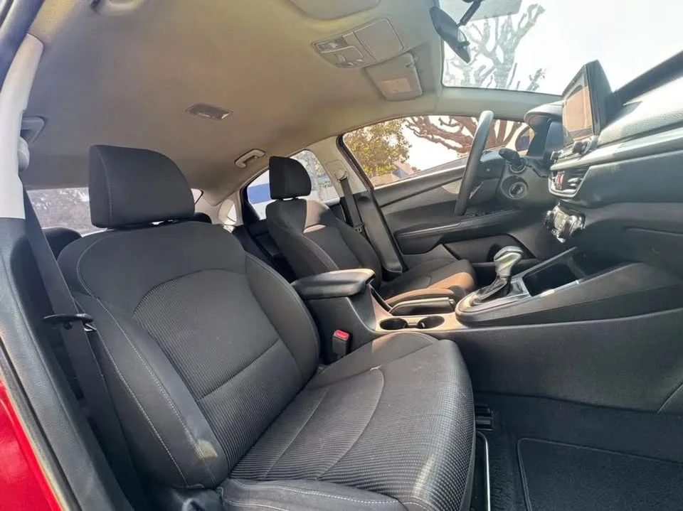 2019 Kia Forte - Image 17 of 19