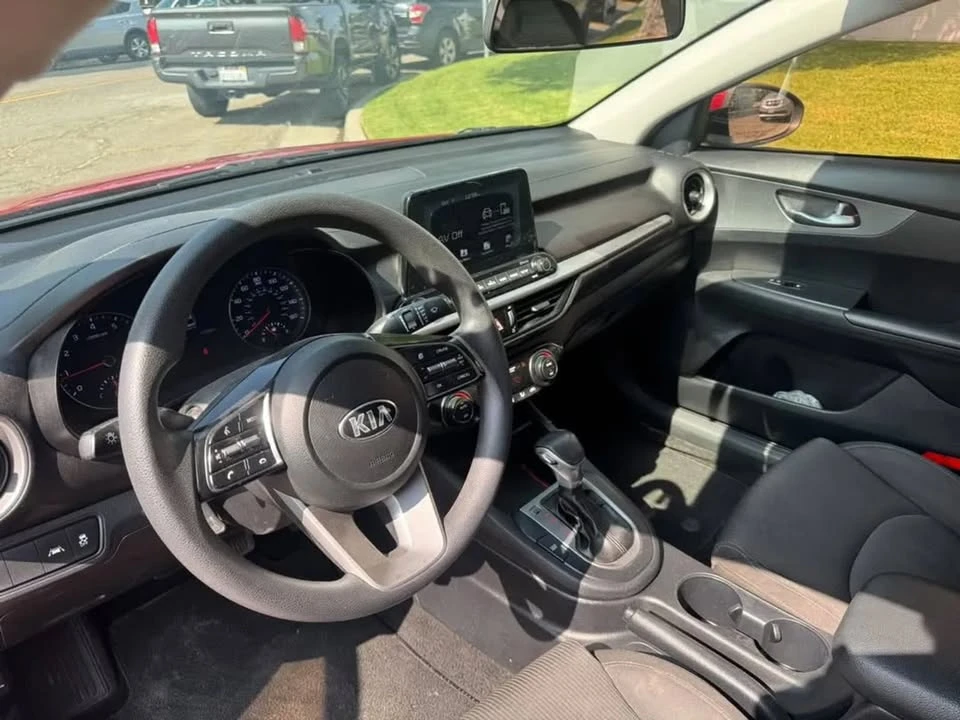 2019 Kia Forte - Image 16 of 19
