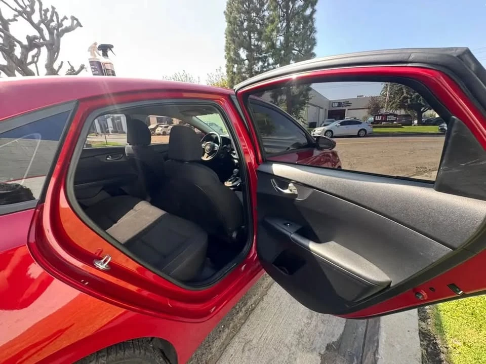 2019 Kia Forte - Image 12 of 19