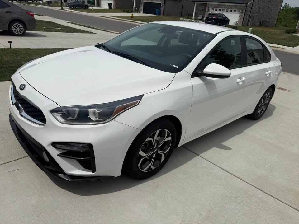 2019 Kia Forte - Image 3 of 9
