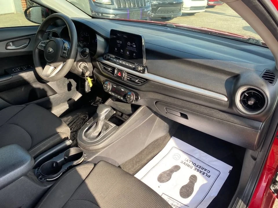 2019 Kia Forte - Image 12 of 18