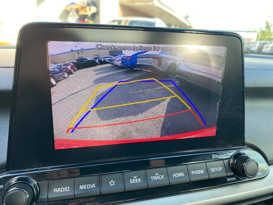 2019 Kia Forte - Image 11 of 18