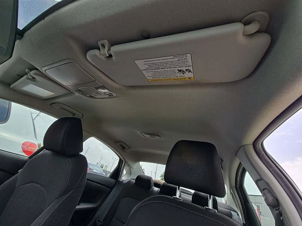 2019 Kia Forte - Image 6 of 8