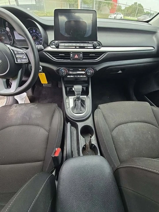 2019 Kia Forte - Image 8 of 8