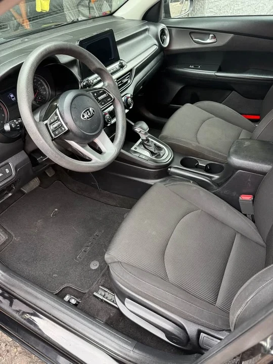 2019 Kia Forte - Image 7 of 8
