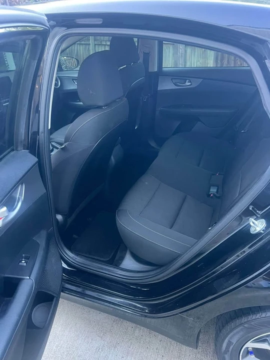 2019 Kia Forte - Image 7 of 10