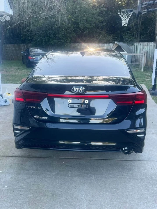 2019 Kia Forte - Image 5 of 10