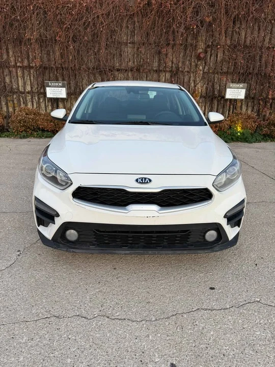 2019 Kia Forte - Image 10 of 11