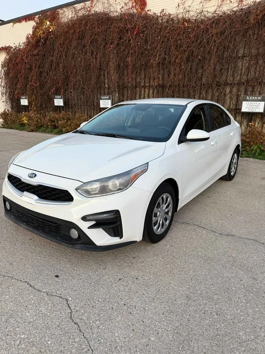 2019 Kia Forte - Image 9 of 11