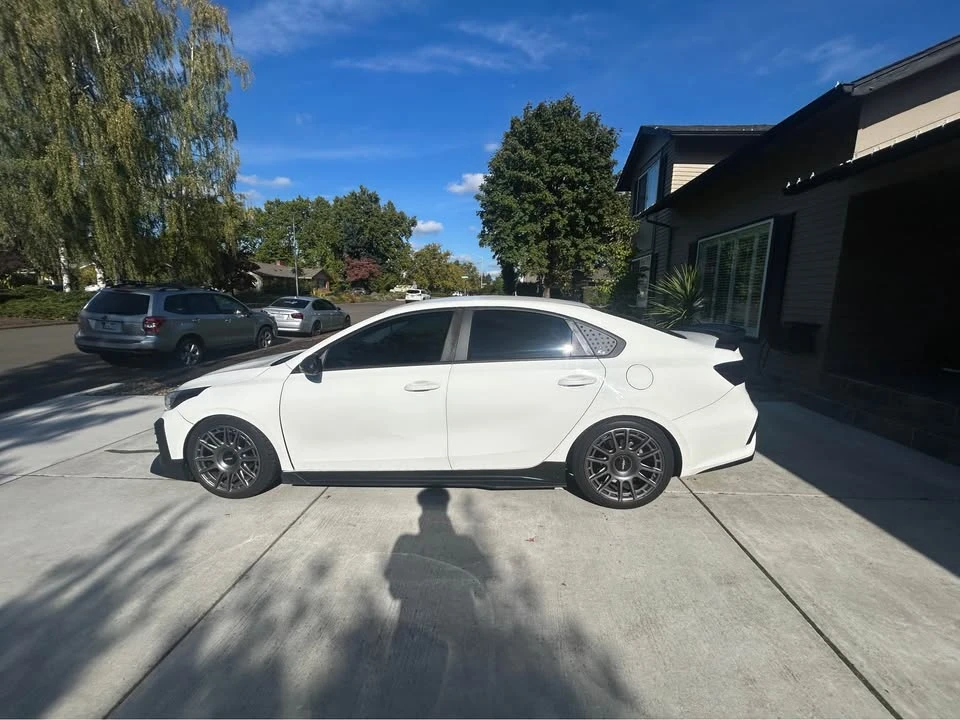 2019 Kia Forte - Image 3 of 12