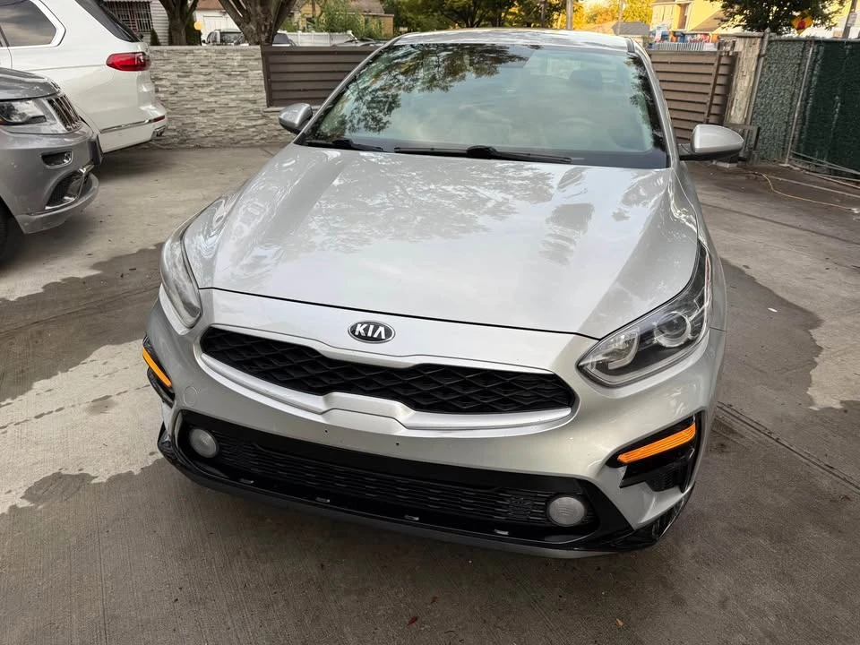 2019 Kia Forte - Image 2 of 14