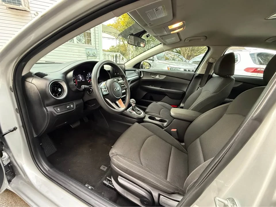 2019 Kia Forte - Image 11 of 14