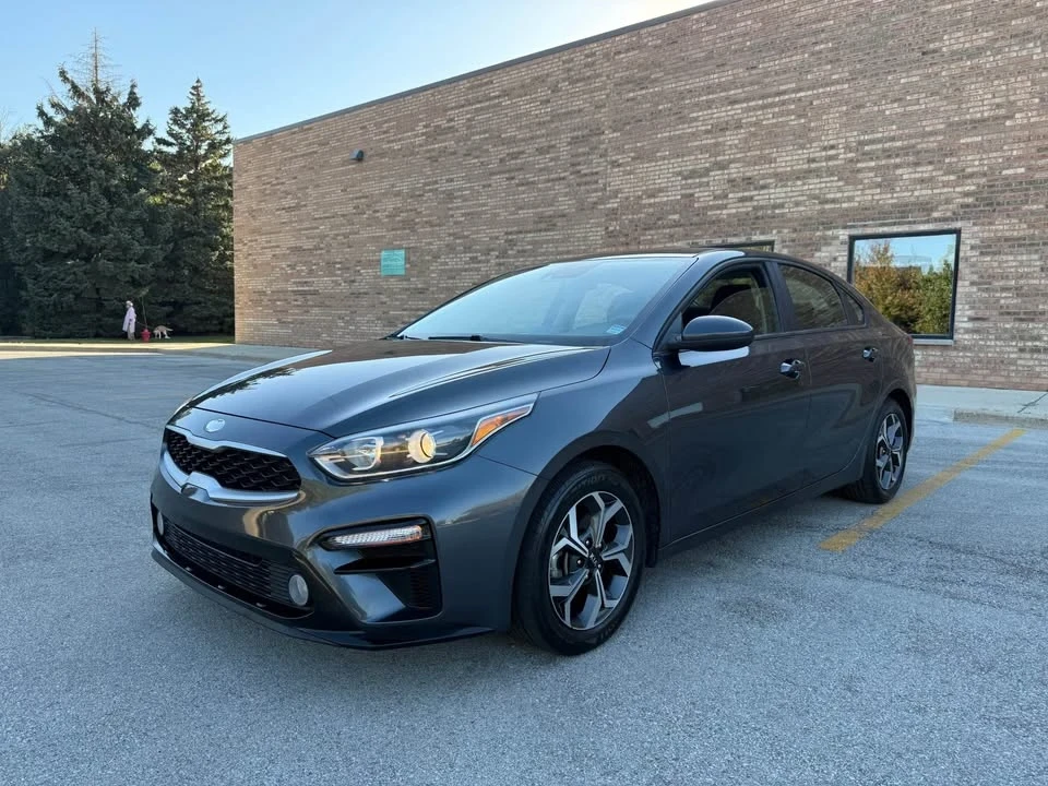 2019 Kia Forte - Image 2 of 16