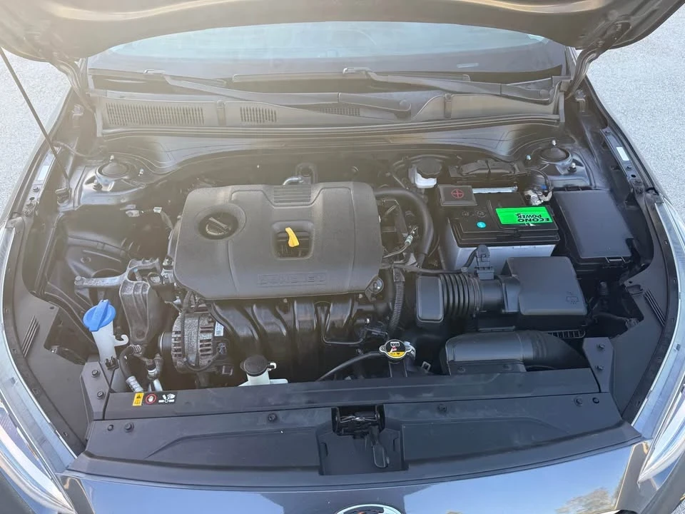 2019 Kia Forte - Image 11 of 16