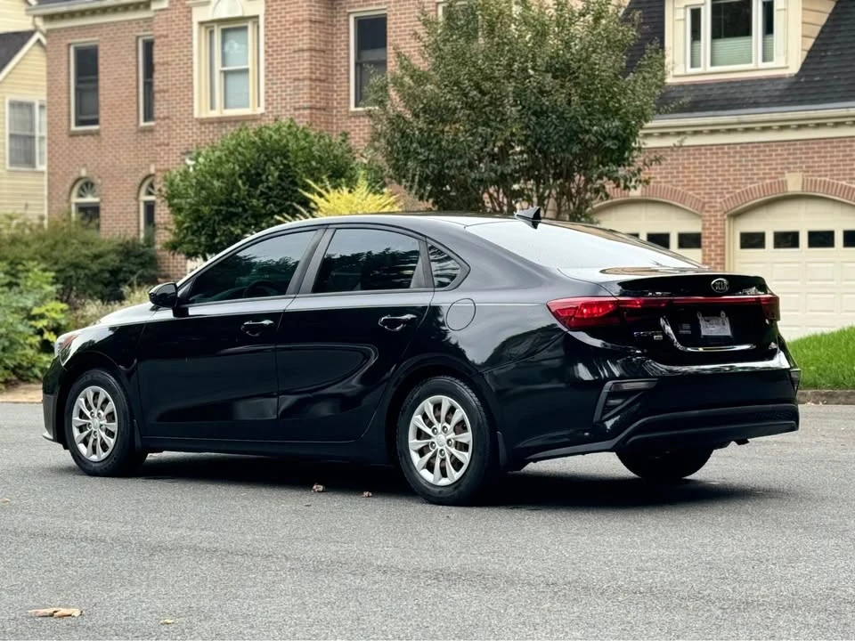 2019 Kia Forte - Image 5 of 16