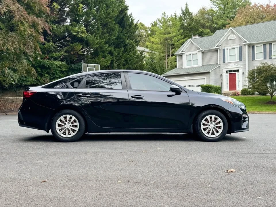 2019 Kia Forte - Image 8 of 16