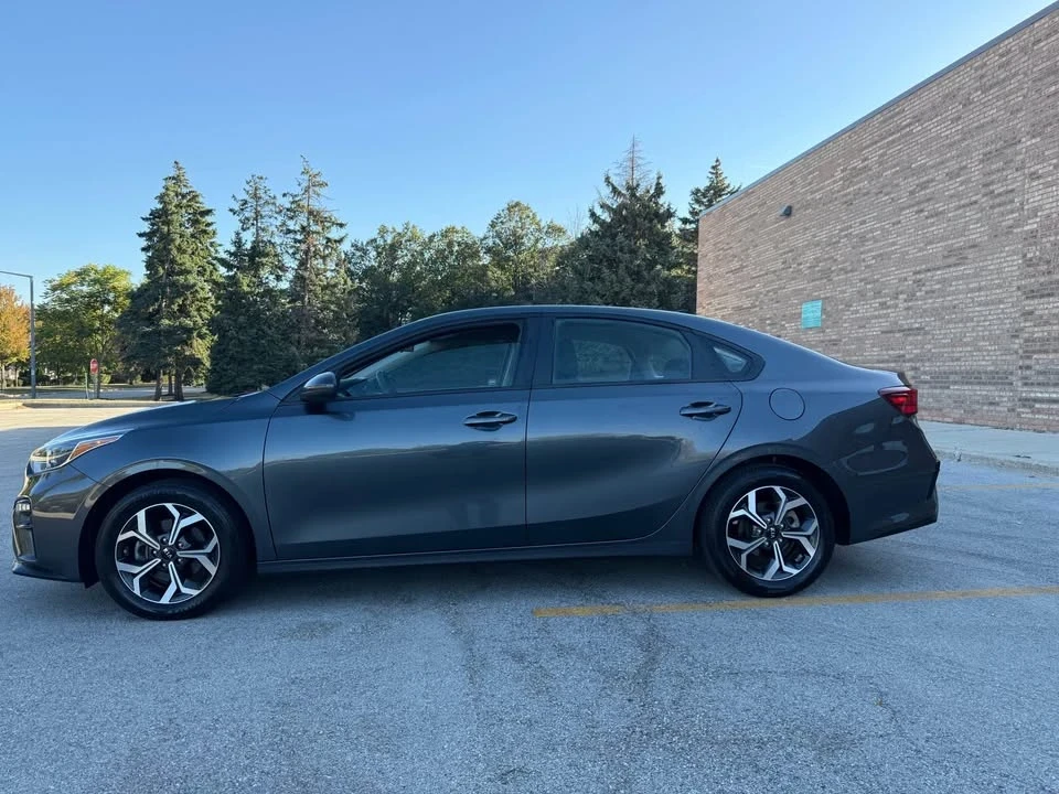 2019 Kia Forte - Image 4 of 16