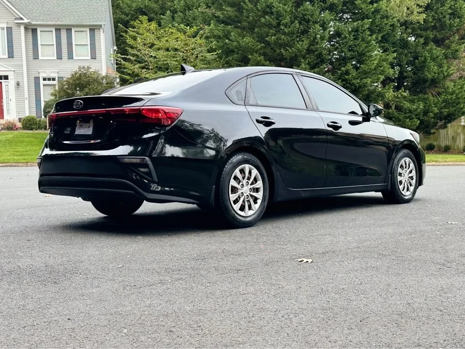 2019 Kia Forte - Image 7 of 16