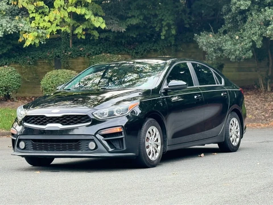 2019 Kia Forte - Image 3 of 16
