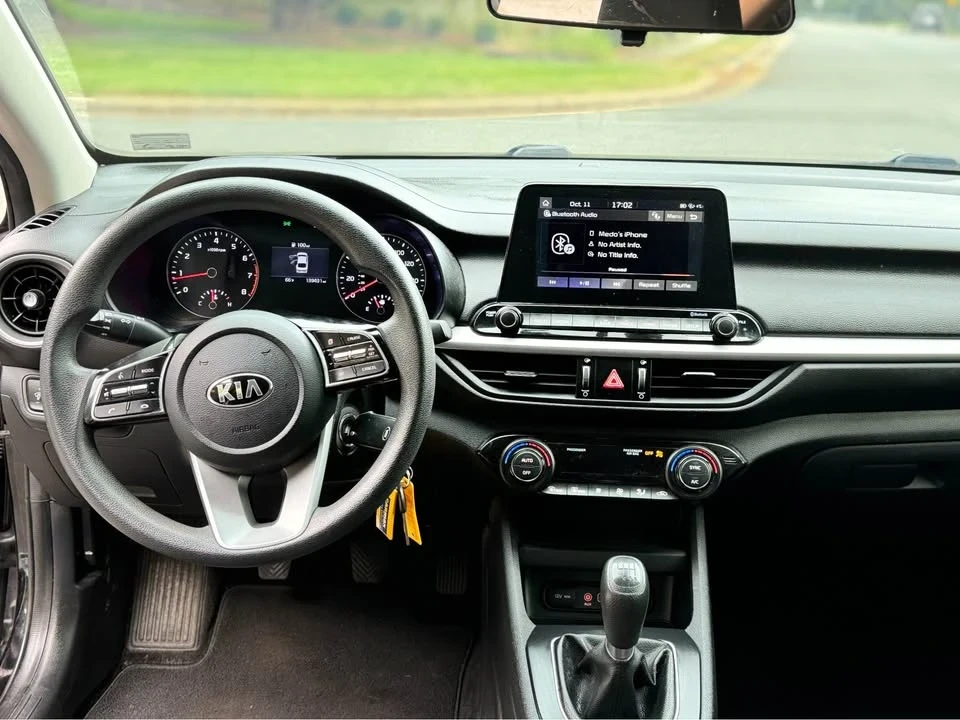 2019 Kia Forte - Image 11 of 16