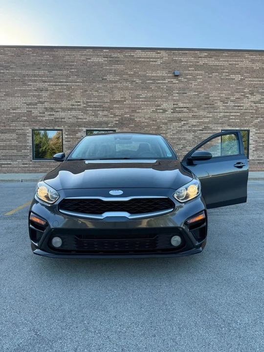 2019 Kia Forte - Image 3 of 16