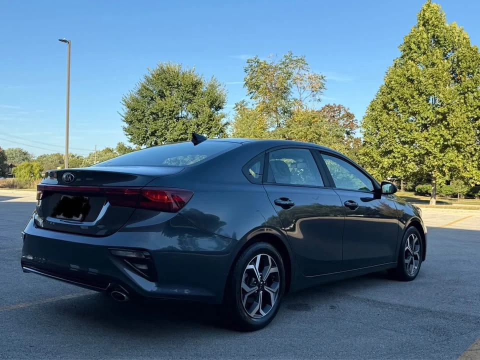 2019 Kia Forte - Image 7 of 16