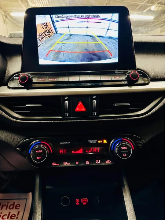 2019 Kia Forte - Image 12 of 16
