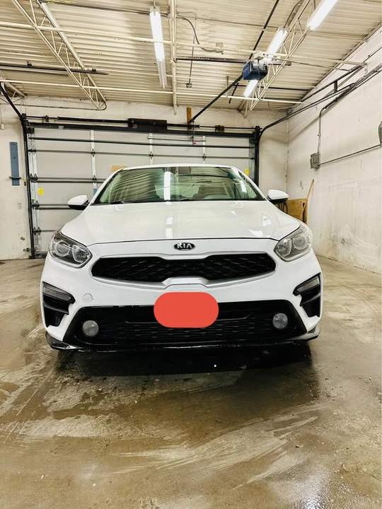 2019 Kia Forte - Image 2 of 16
