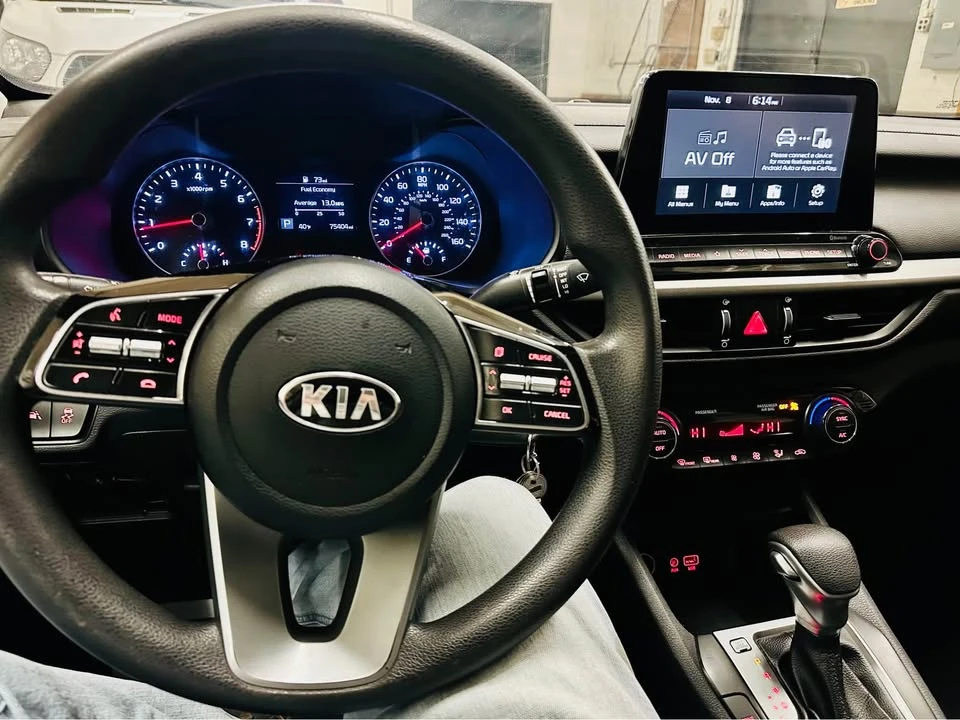 2019 Kia Forte - Image 13 of 16