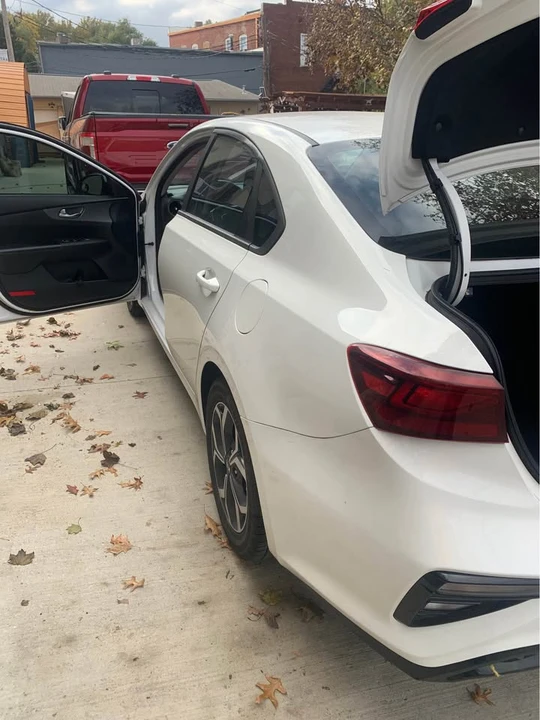 2019 Kia Forte - Image 3 of 9
