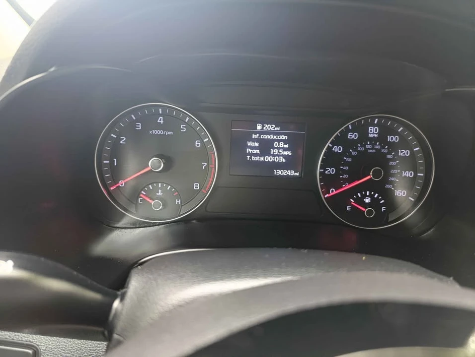 2019 Kia Forte - Image 8 of 17