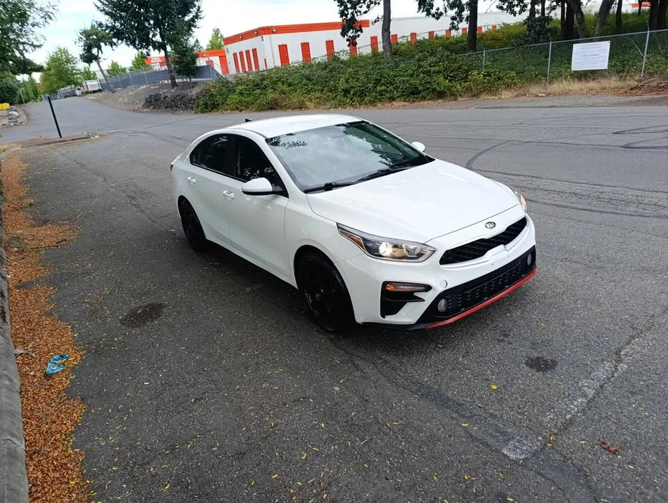 2019 Kia Forte - Image 16 of 17