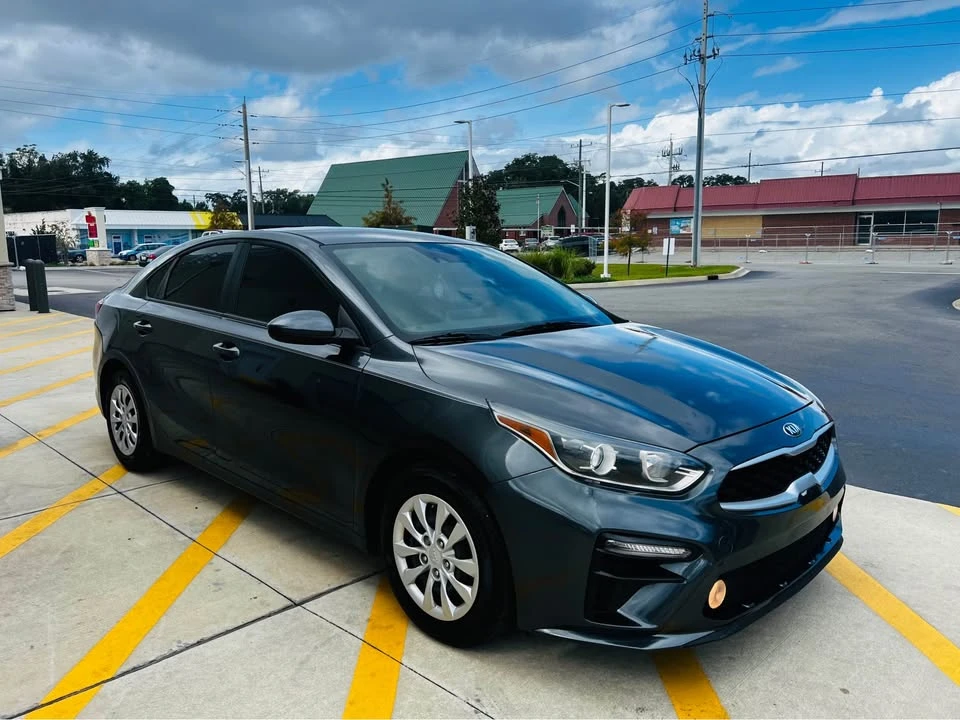 2019 Kia Forte - Image 2 of 8