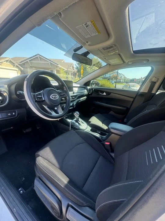 2019 Kia Forte - Image 10 of 11
