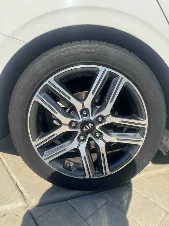 2019 Kia Forte - Image 3 of 11