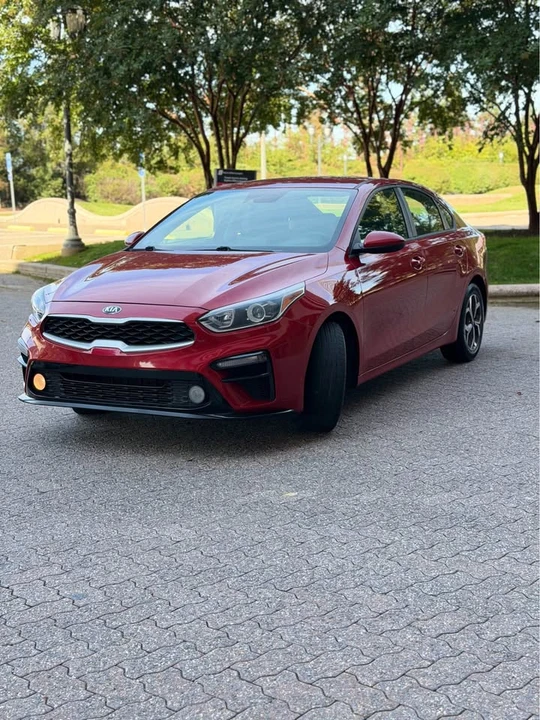 2019 Kia Forte - Image 4 of 12