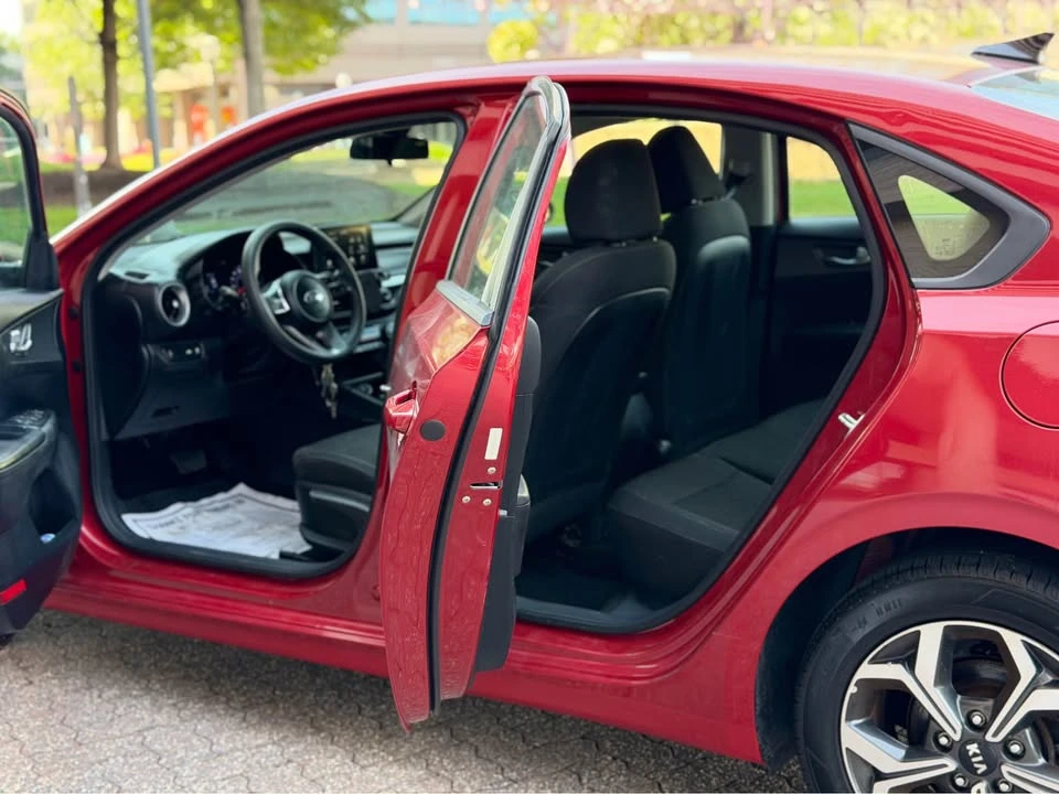2019 Kia Forte - Image 11 of 12