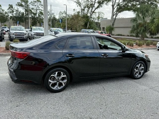 2019 Kia Forte - Image 13 of 19