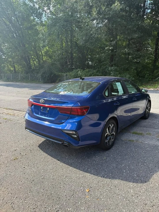 2019 Kia Forte - Image 13 of 17