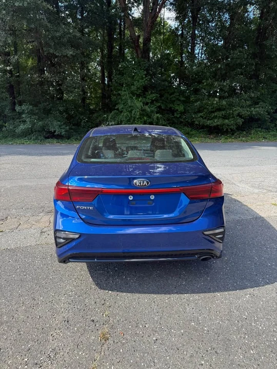 2019 Kia Forte - Image 14 of 17