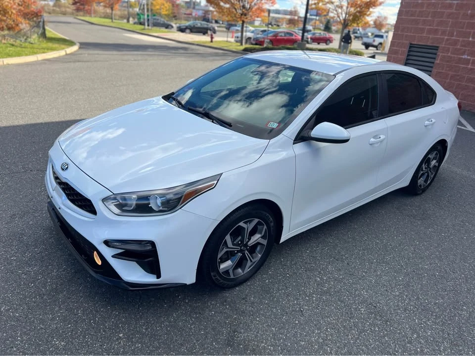 2019 Kia Forte - Image 8 of 13