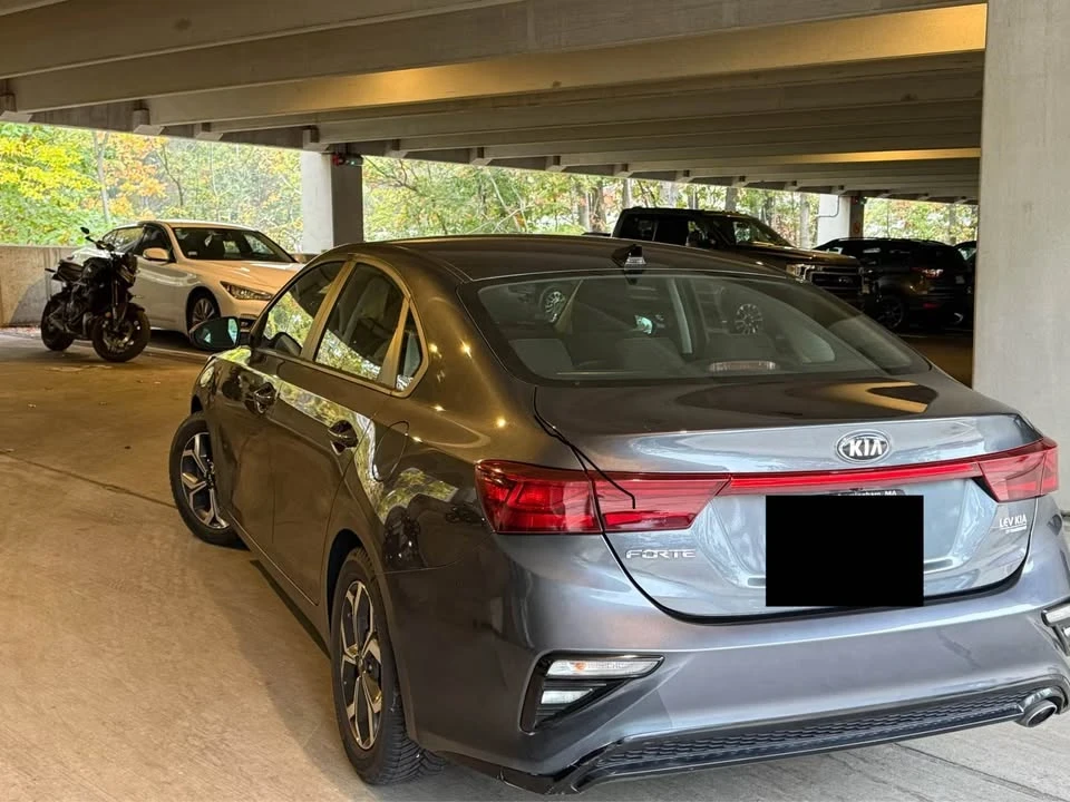 2019 Kia Forte - Image 3 of 9