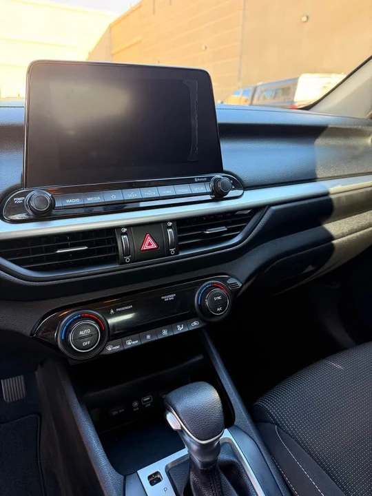 2019 Kia Forte - Image 11 of 11