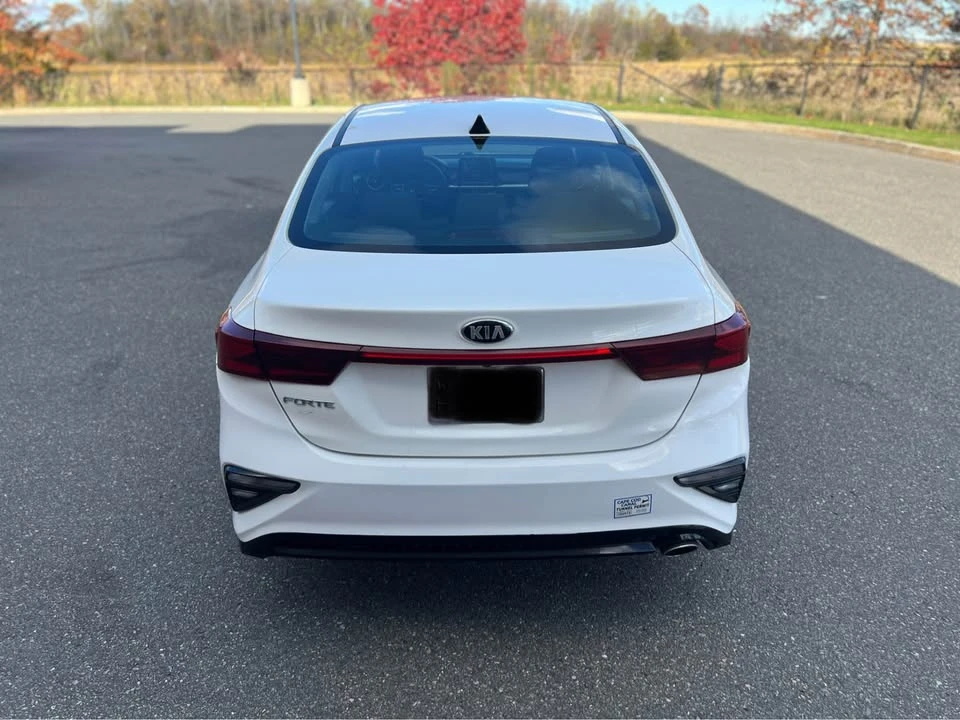 2019 Kia Forte - Image 5 of 13